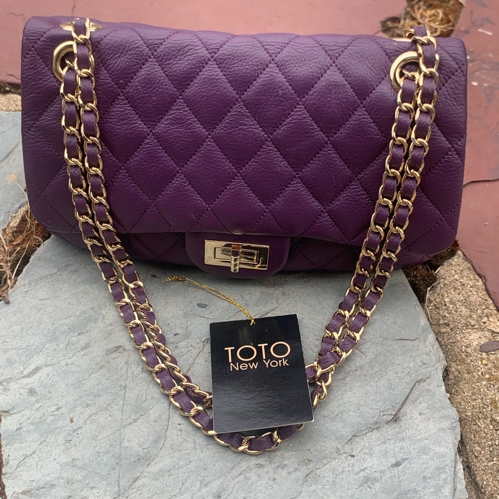 Crossbody - Picture 2 of 6